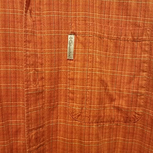 Columbia Button Up Shirt - Picture 3 of 4